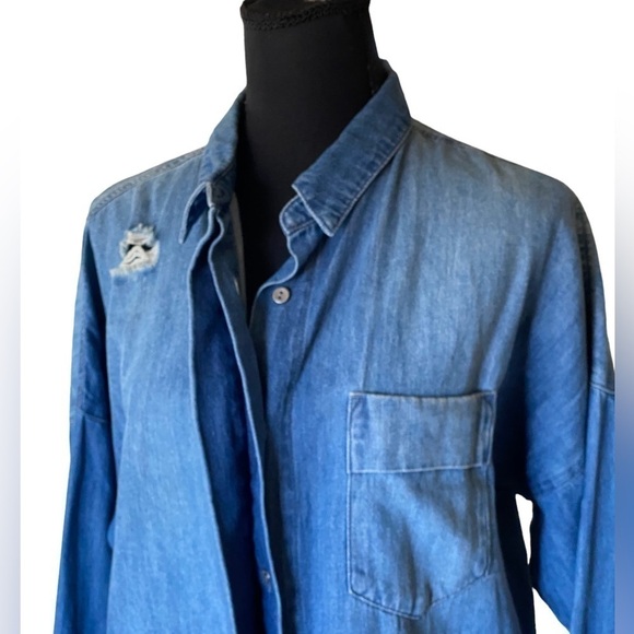 Life in Progress Denim Shirt Jacket Women’s Size Medium Destroyed Blue Baddie - Picture 8 of 11